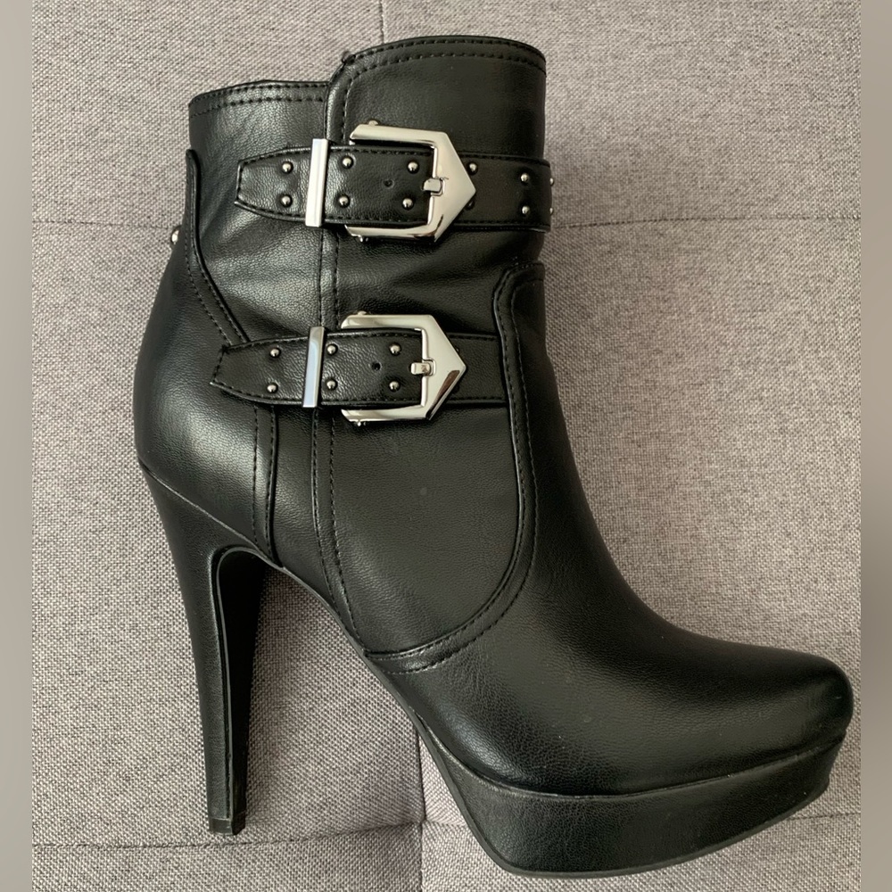 Guess black studded, two buckle boots, size 7.5